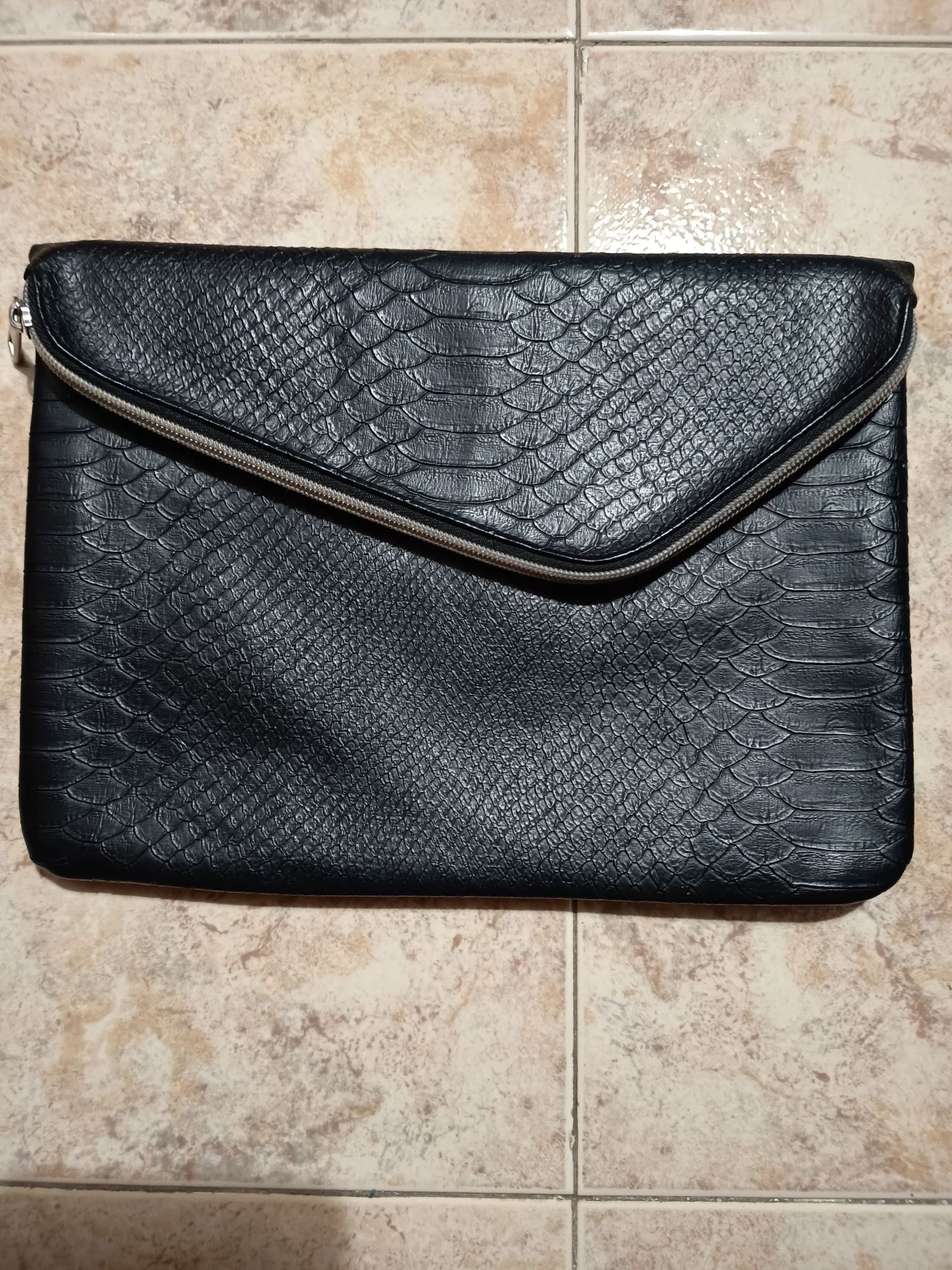 Cartera de mano 